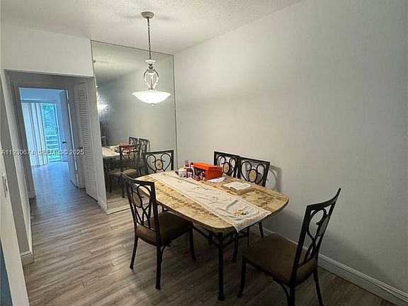 5th image of 118 Salisbury E #118