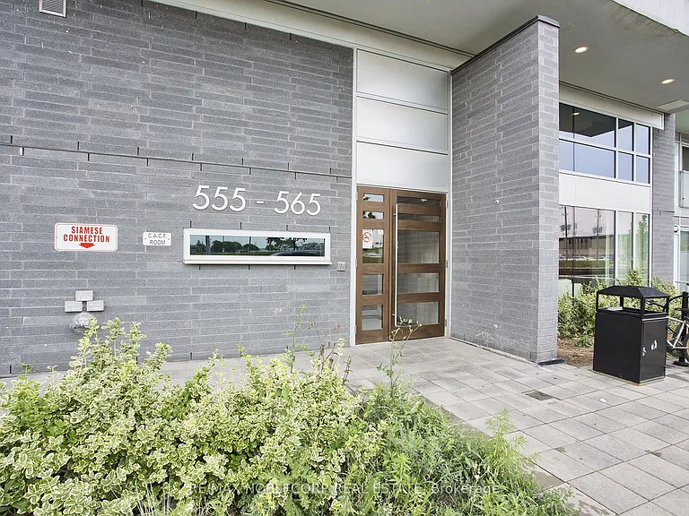 565 Wilson Ave #319W — Photo 2