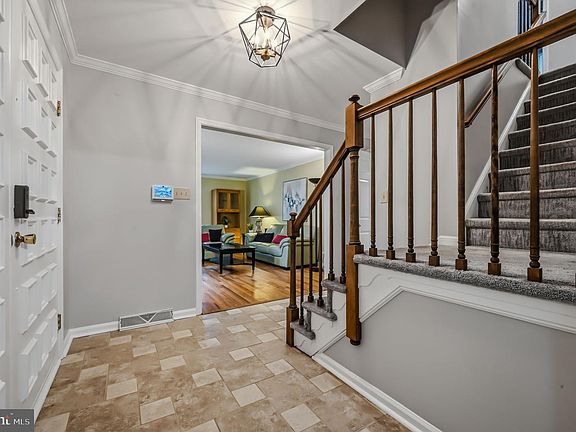 3rd image of 4554 Simon Rd