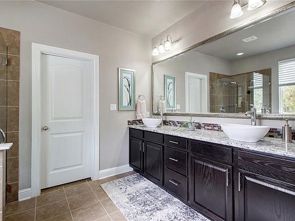 5th image of 12016 Versante Cir