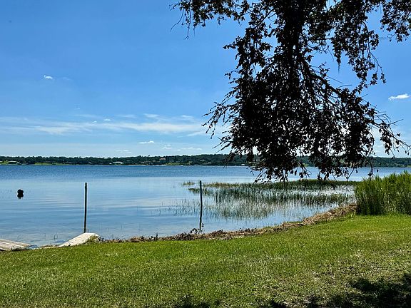 2nd image of 636 N Crooked Lake Dr