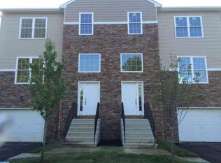 2885 Walnut Hill St, Philadelphia, PA 19152