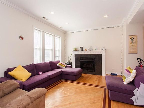 2nd image of 6910 N Lakewood Ave #1W555