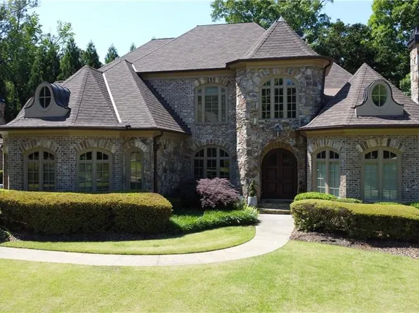 841 Camden Park Ct NE, Atlanta, GA 30342