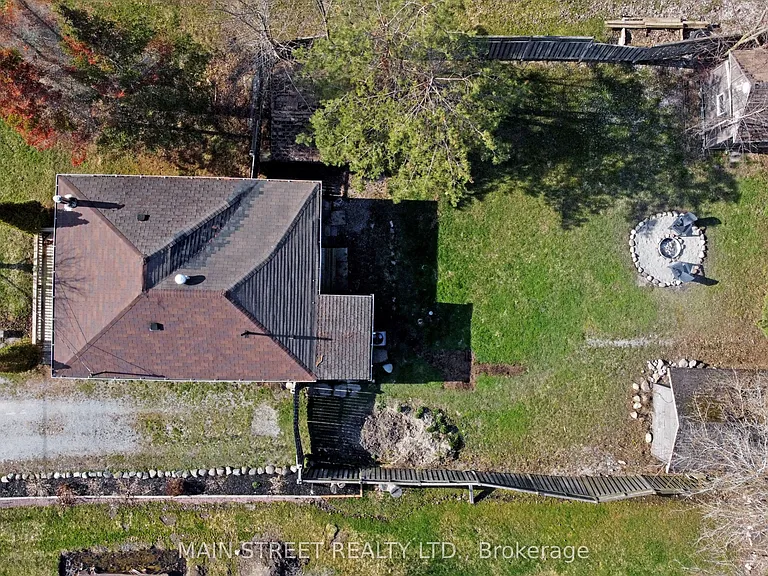 127 Woodfield Dr N — Photo 17