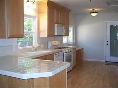 2nd image of 5330 10th Ave