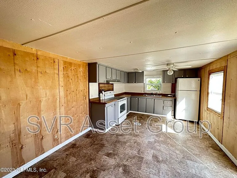 950 Sidney St #12 — Photo 9