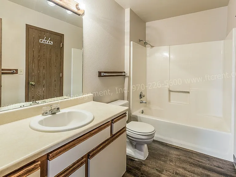 348 Terri Dr — Photo 16