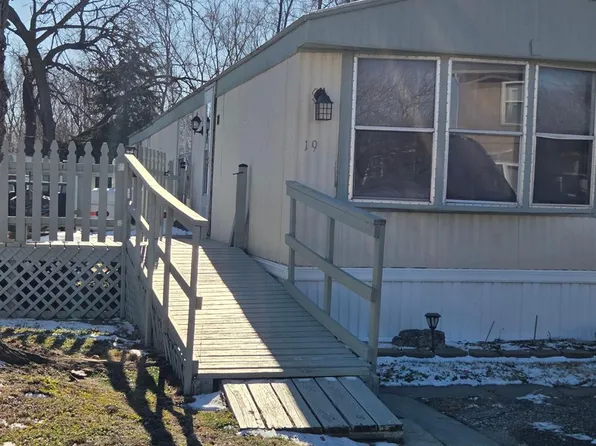 820 Grant Ave, Junction City, KS