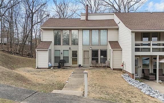 5th image of 328 Champion Hills Rd Unit 3B