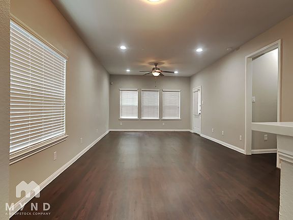 5th image of 16886 Glenheath St