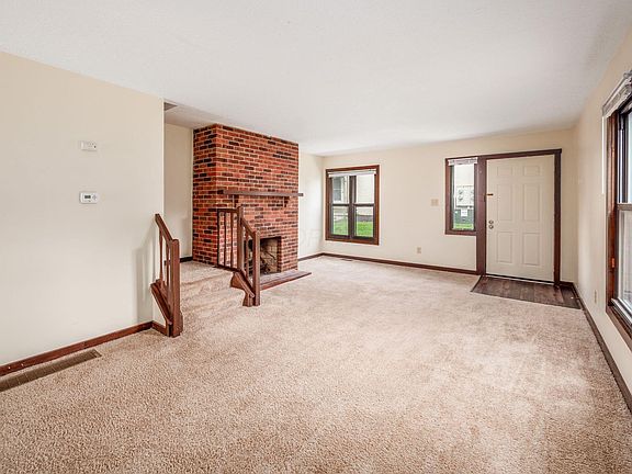 3rd image of 424 Edinburgh Rd