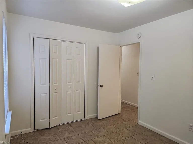6045 Bradford Dr #B — Photo 24