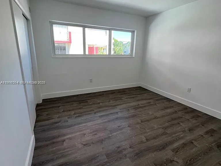 462 Golden Isles Dr #202 — Photo 15