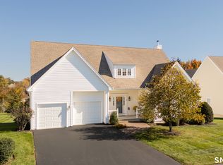 3 Balsam Ridge Cir #3, Wallingford, CT 06492