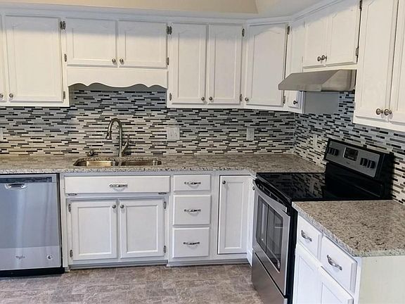 5th image of 1009 Hardwick Dr