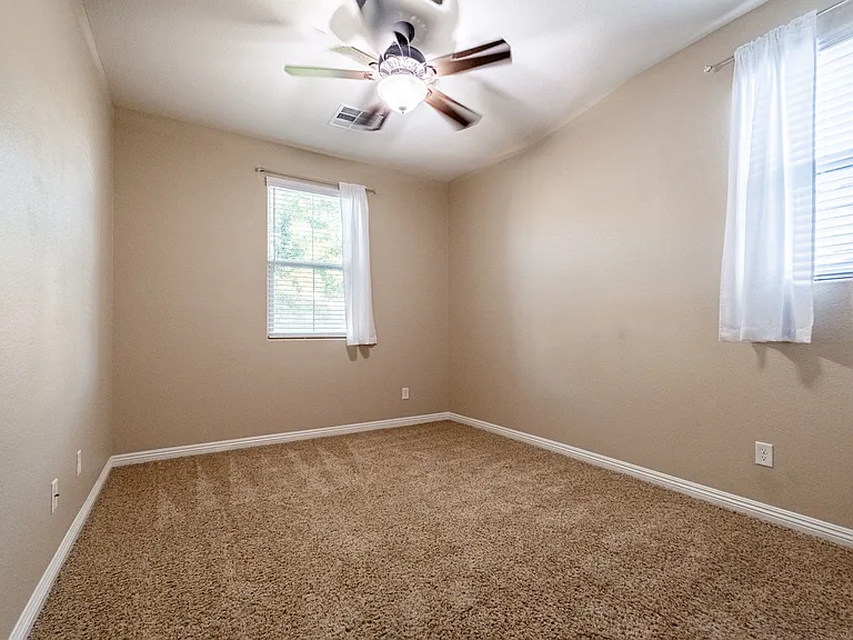 3196 Arco Ave — Photo 40