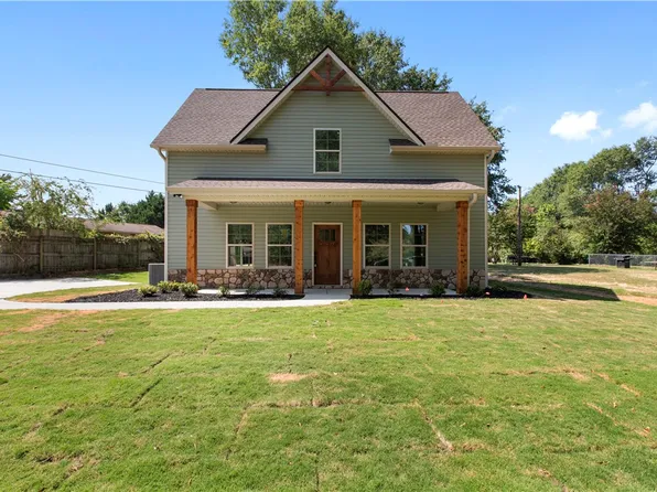 206 Skyland Dr, Belton, SC 29627