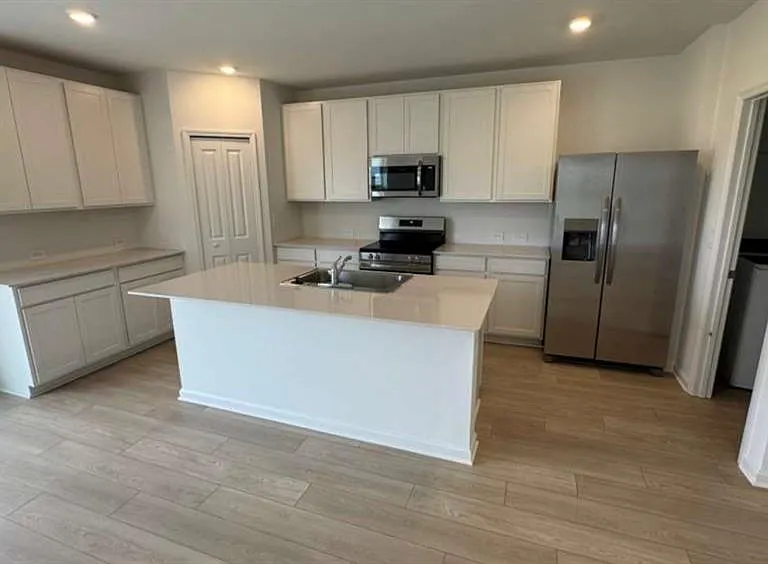 6204 Botticella Blvd — Photo 10