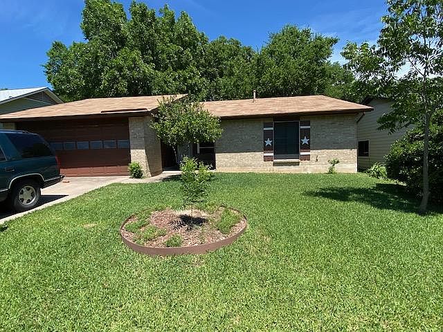 Nice Carpet Grass in front yard & fully shaded fenced backyard. Double Car Driveway & Garage with opener. New roof in last 3 years