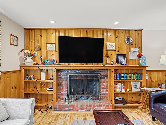 5th image of 15 Coventry Way