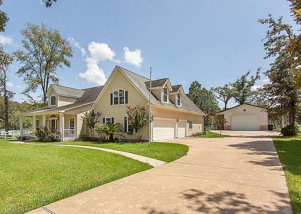1st image of 30707 S Holly Oaks Cir