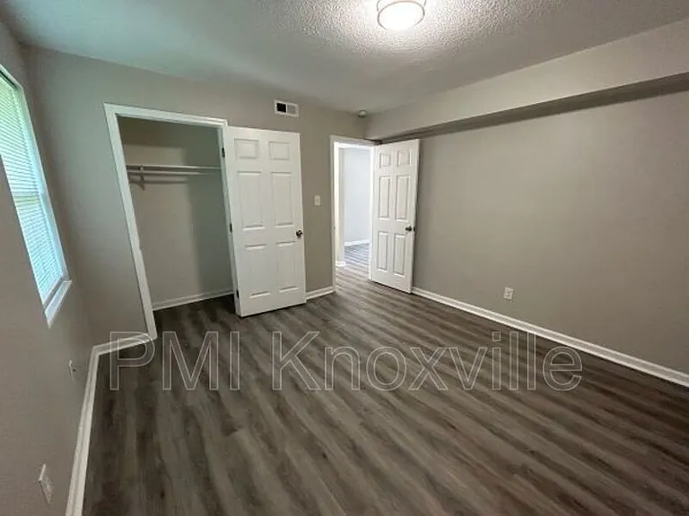 123 Ingersoll Ave #2 — Photo 10