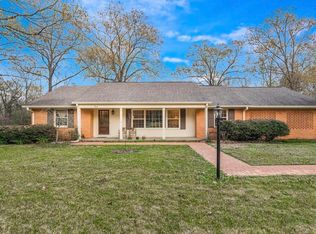 11 Tally Ho Rd, Starkville, MS 39759