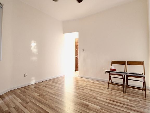 4th image of 7516 64th Pl #2L