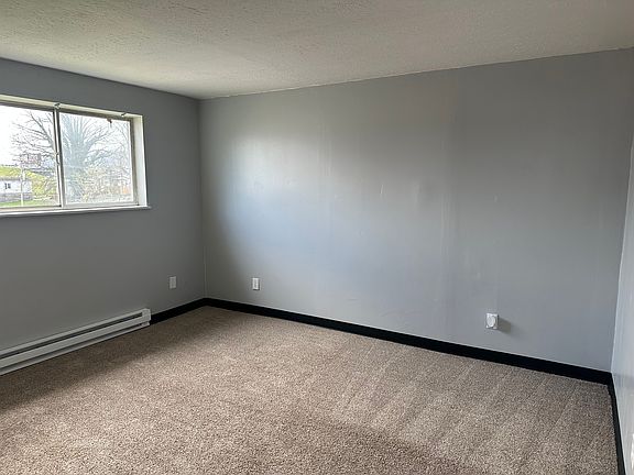 5th image of 1745 Jefferson Ave #1