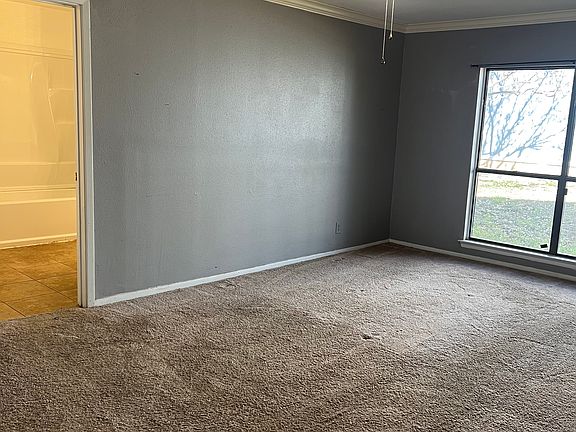 5th image of 5403 Vista Court Dr
