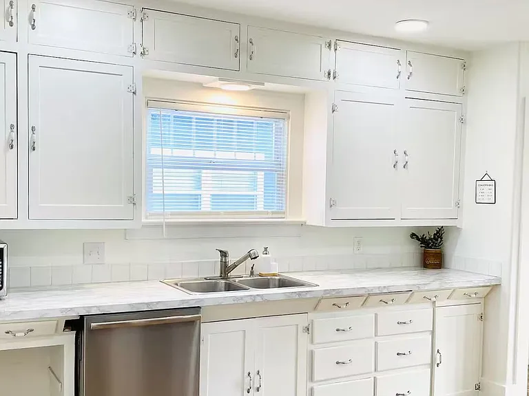 713 Front St — Photo 2