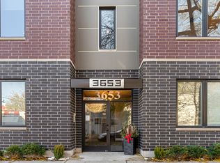 3653 W Barry Ave #4E, Chicago, IL 60618