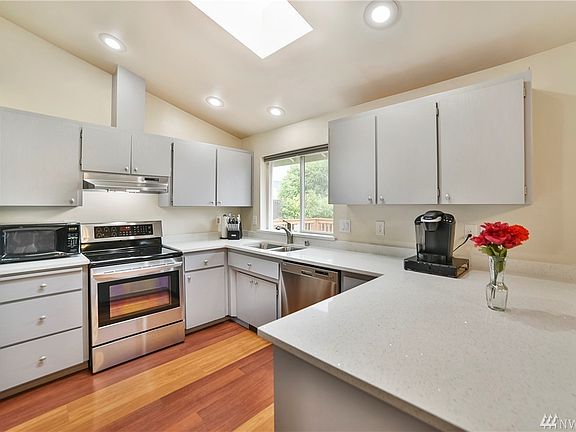 4th image of 6813 87th St NE