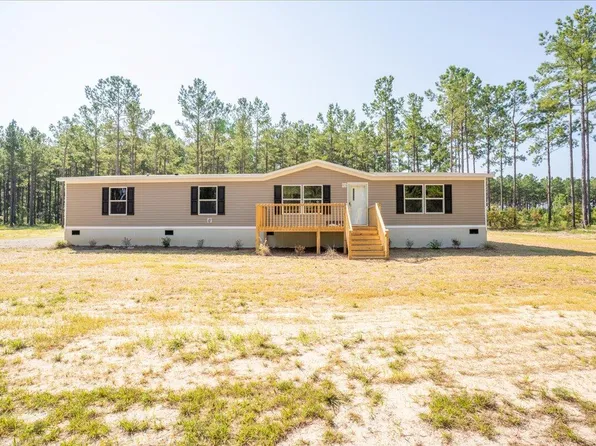 762 White Pond Rd, Williston, SC 29853
