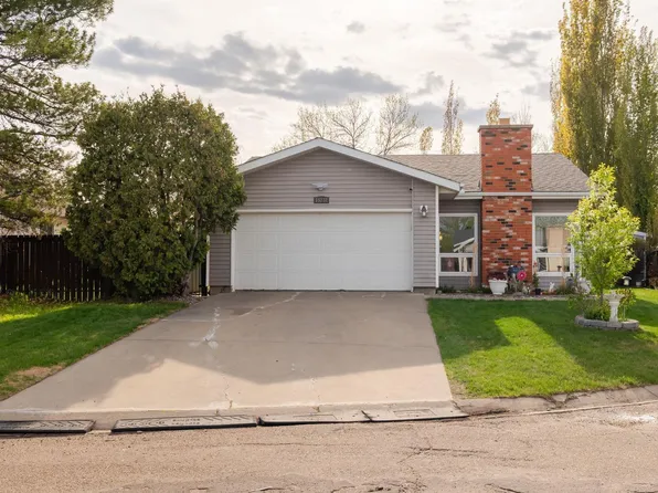 15232 120th St NW, Edmonton, AB T5X 1N9