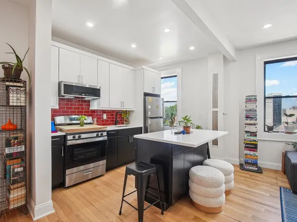 527-529 34th Street image 9 of 15