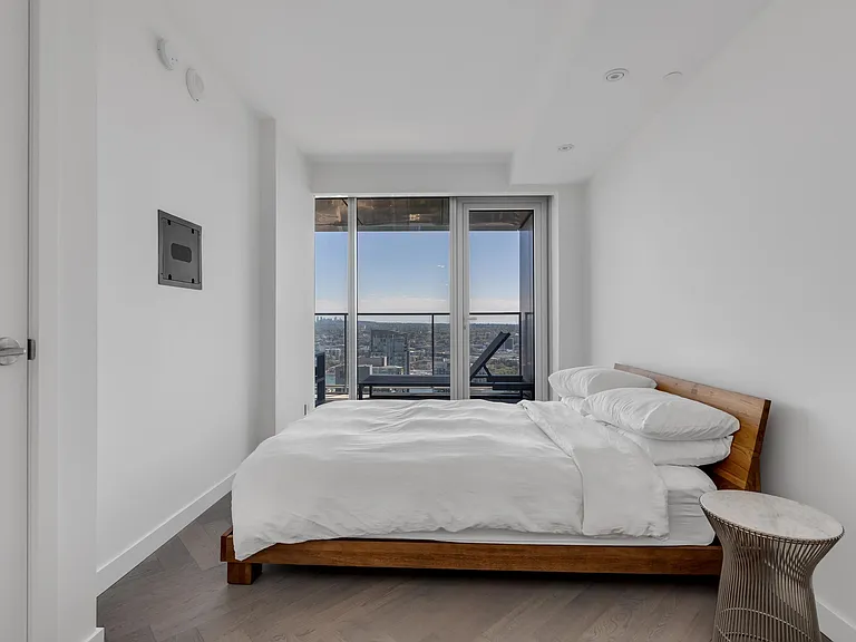 1480 Howe St #5X05 — Photo 10