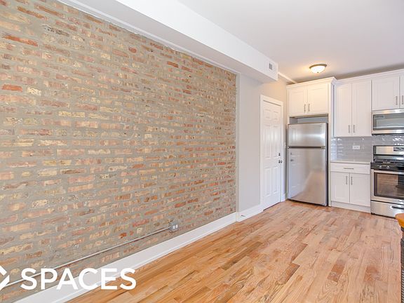 2nd image of 820 W Cuyler Ave #822232