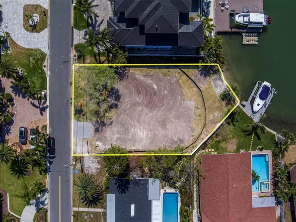 909 Oakwood Dr Lot 4, Largo, FL 33770