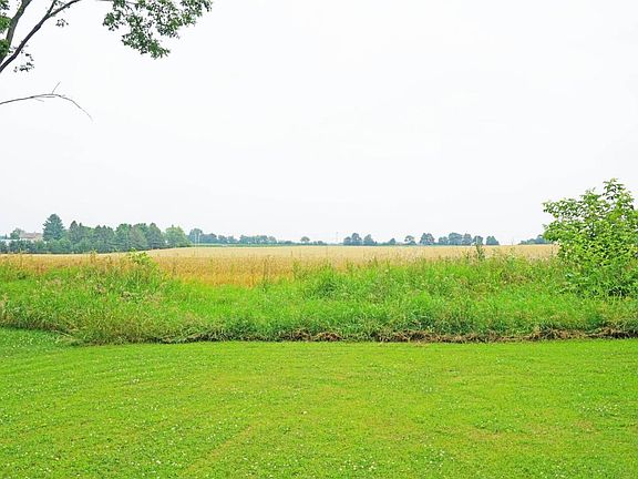 5th image of W269 Golden Lake Park Cir