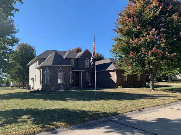 401 Marty Graten Ct, Hamel, IL 62046