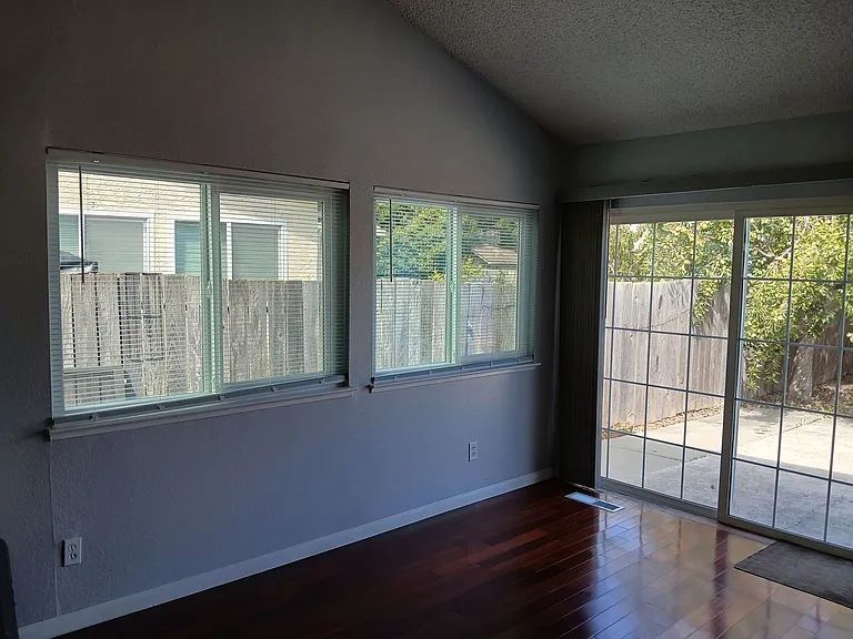 400 Mokelumne Dr — Photo 16