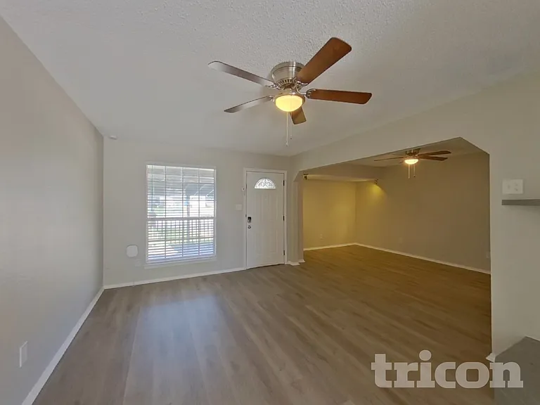 5005 Coronet Ct — Photo 4