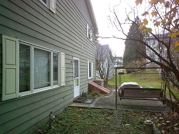 5th image of 22 Sherwood St