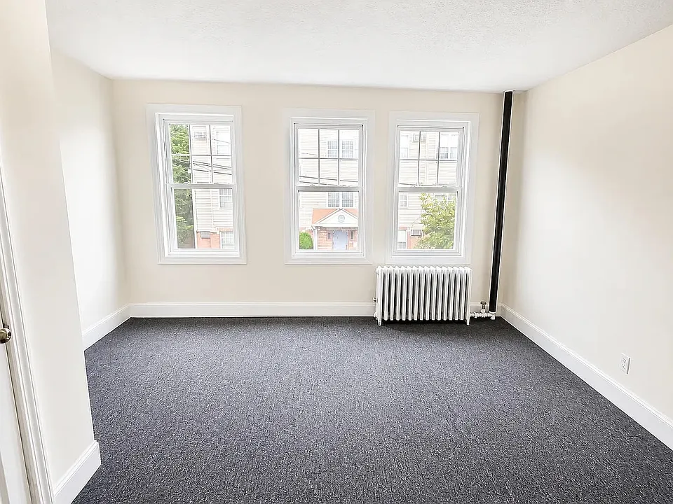 14 Nursery St #2F