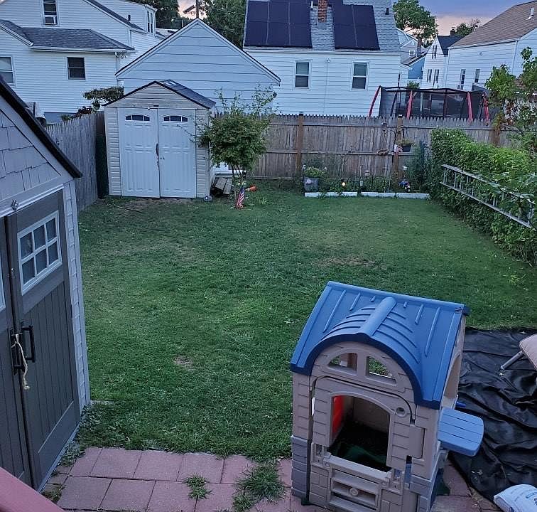 2nd image of 423 3rd Ave