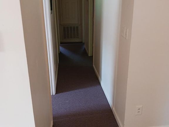3rd image of 534 Hanson St