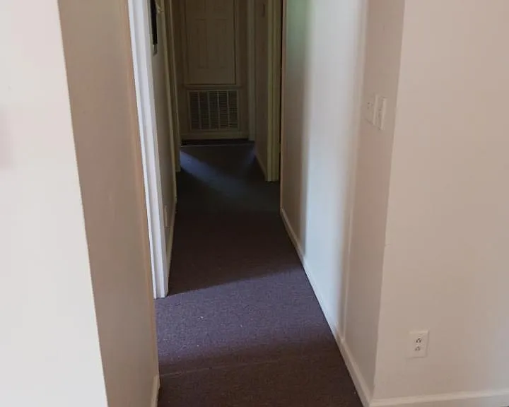 534 Hanson St — Photo 3