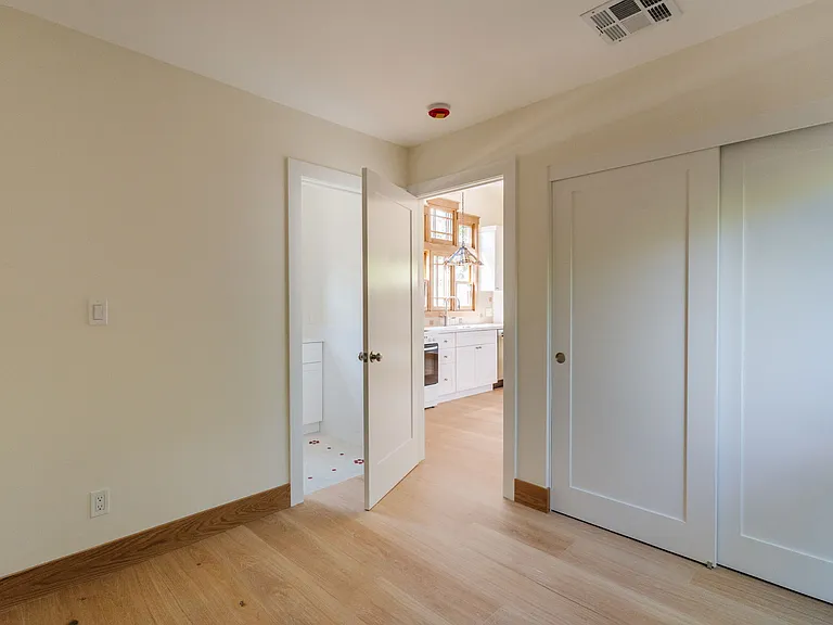 1717 Loma Vista St — Photo 14